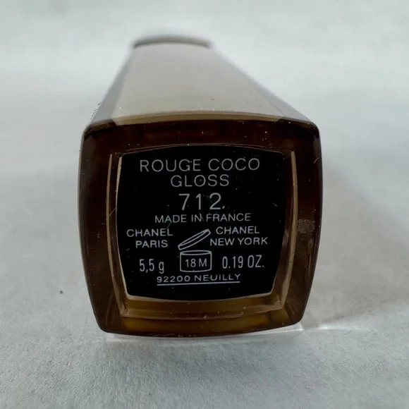 CHANEL Rouge Coco Gloss Moisturizing Glossimer - Melted Honey 712 - Picture 10 of 14